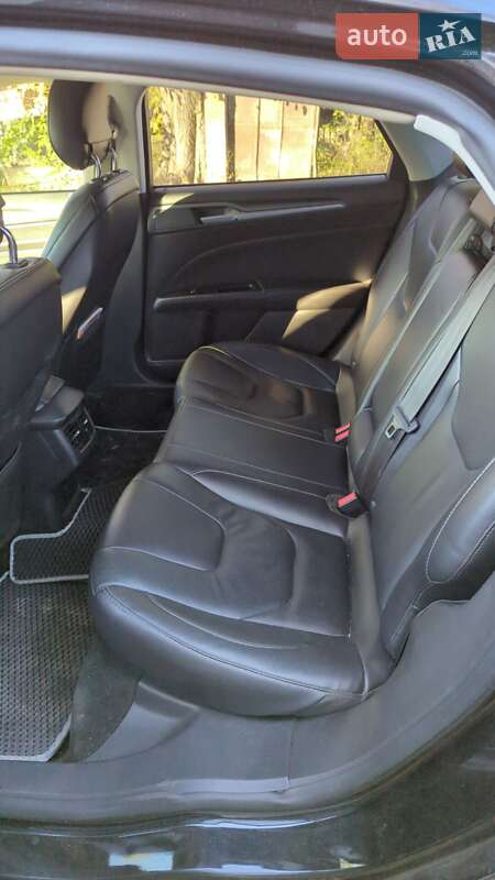 Седан Ford Fusion 2014 в Чернігові