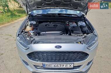 Седан Ford Fusion 2014 в 