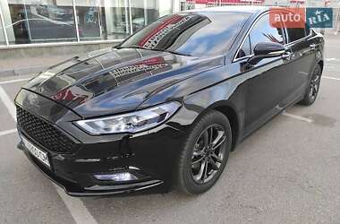 Седан Ford Fusion 2017 в 