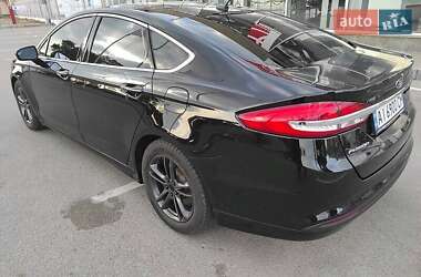 Седан Ford Fusion 2017 в 