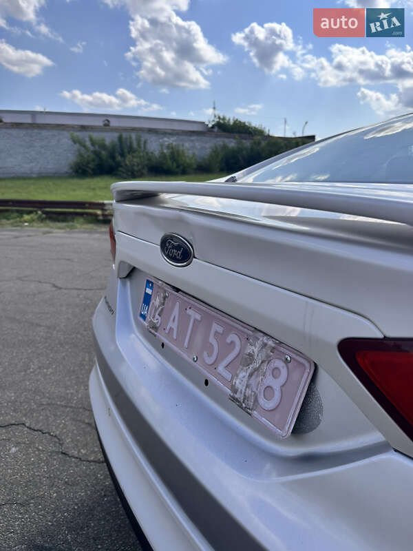 Седан Ford Fusion 2015 в Киеве