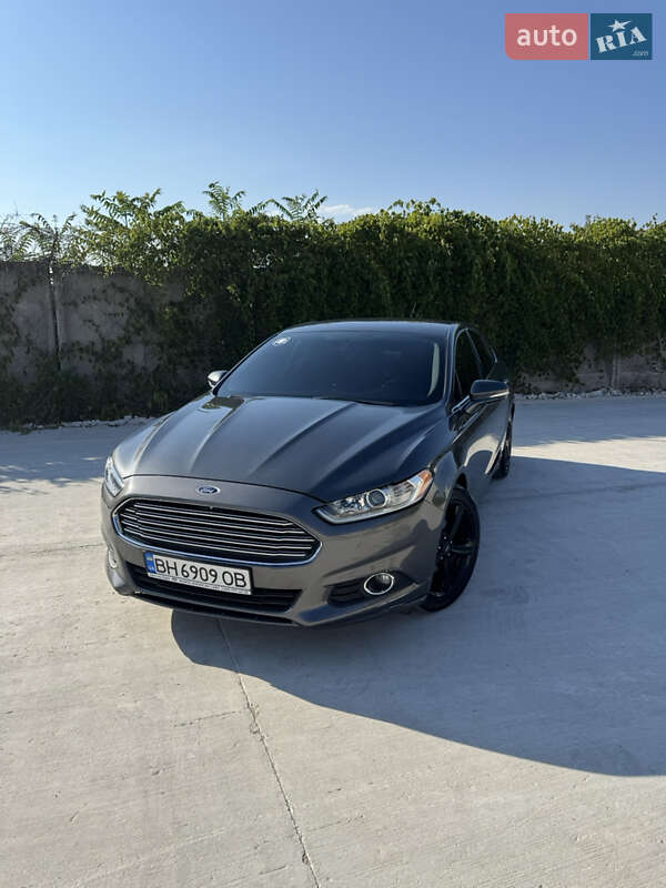 Седан Ford Fusion 2015 в Одессе