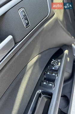 Седан Ford Fusion 2015 в 