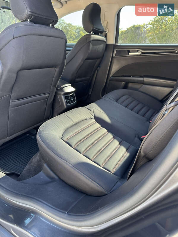 Седан Ford Fusion 2015 в Одессе