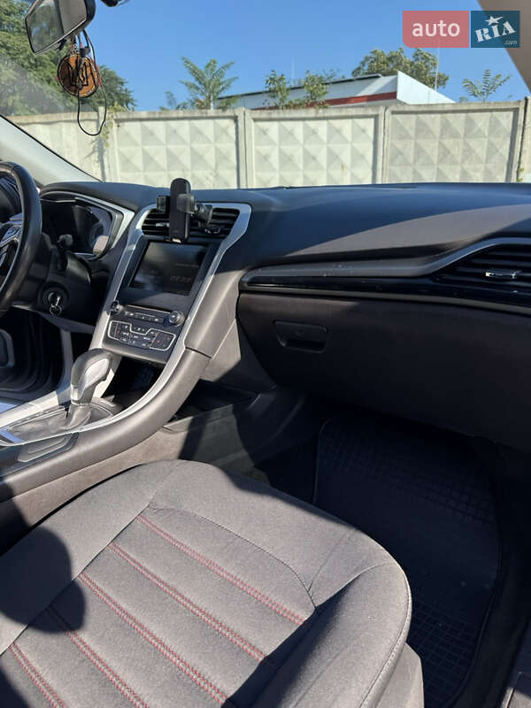 Седан Ford Fusion 2015 в Одессе