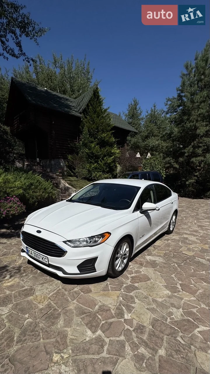 2020 Ford Fusion - мініатюра 23