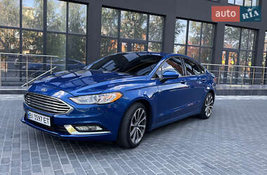 Седан Ford Fusion 2016 в 