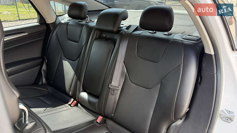 Седан Ford Fusion 2014 в Киеве