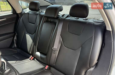 Седан Ford Fusion 2014 в 