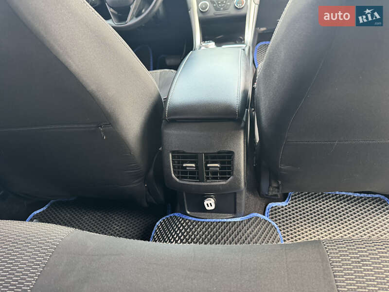 Седан Ford Fusion 2016 в Киеве