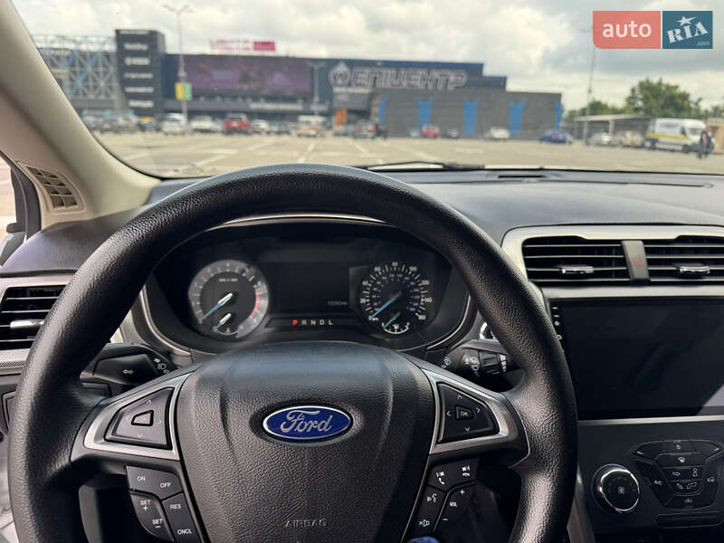 Седан Ford Fusion 2016 в Киеве