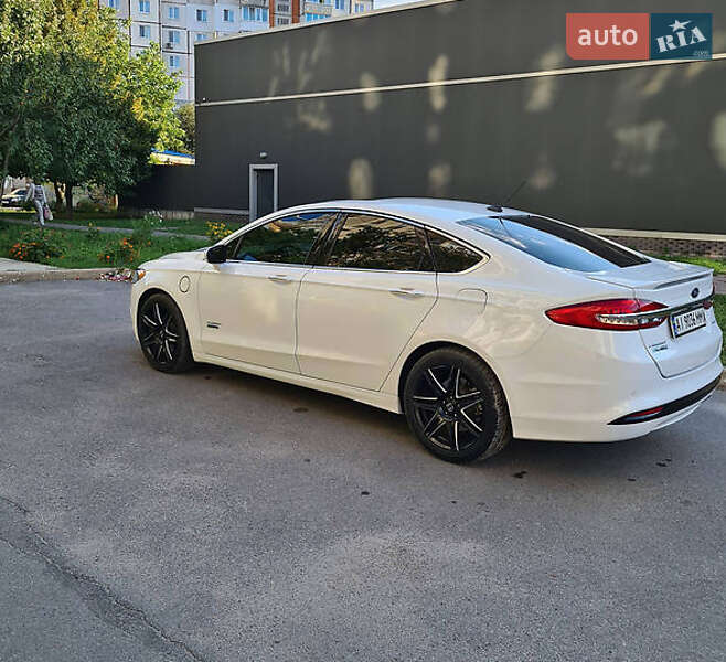 Седан Ford Fusion 2017 в Тернополе