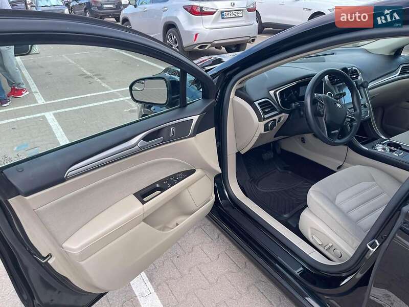 Седан Ford Fusion 2016 в Житомире