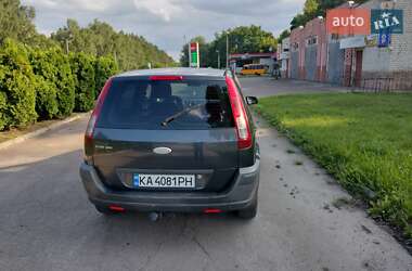 Хэтчбек Ford Fusion 2008 в 