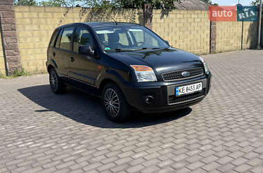Хэтчбек Ford Fusion 2011 в 