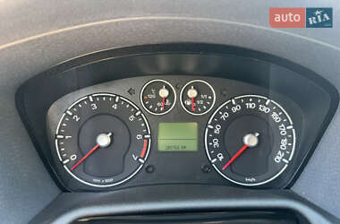Хэтчбек Ford Fusion 2011 в 