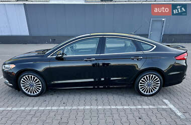 Седан Ford Fusion 2017 в 
