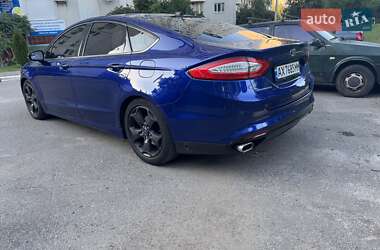 Седан Ford Fusion 2014 в 