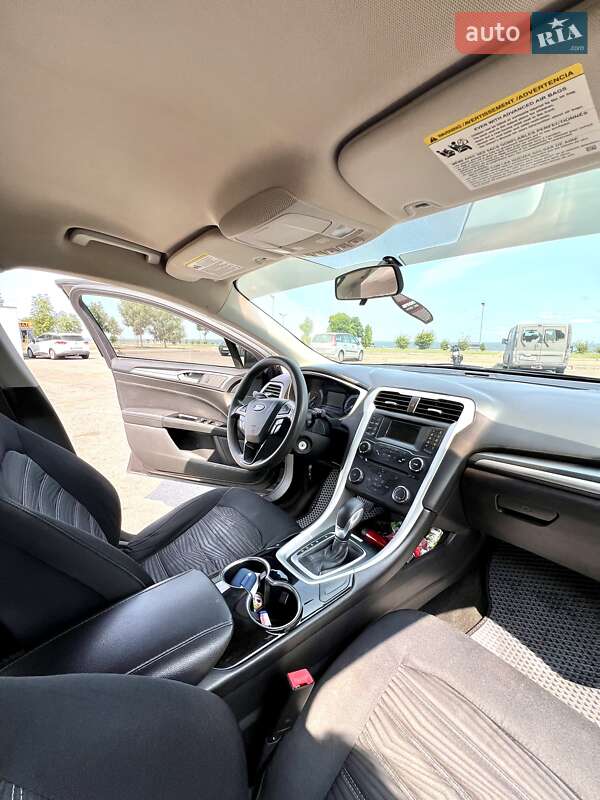 Седан Ford Fusion 2015 в Черкассах