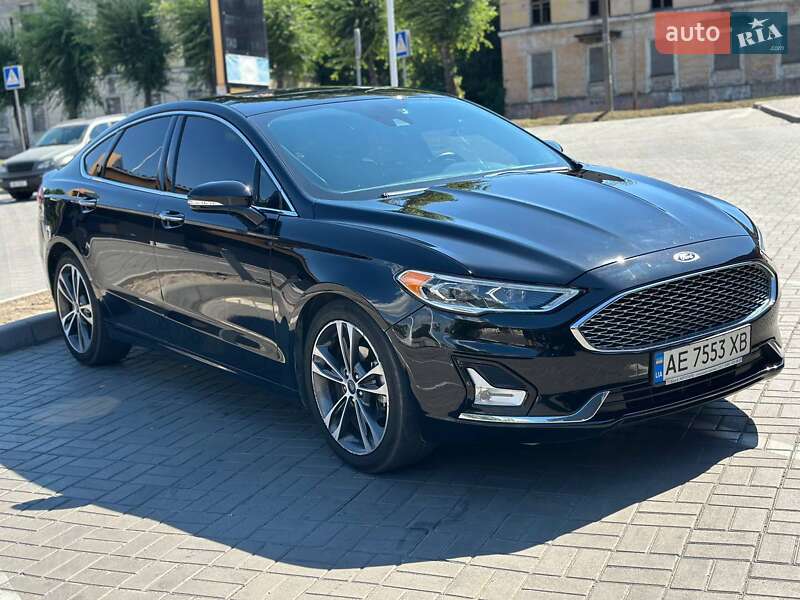 Седан Ford Fusion 2018 в Каменском
