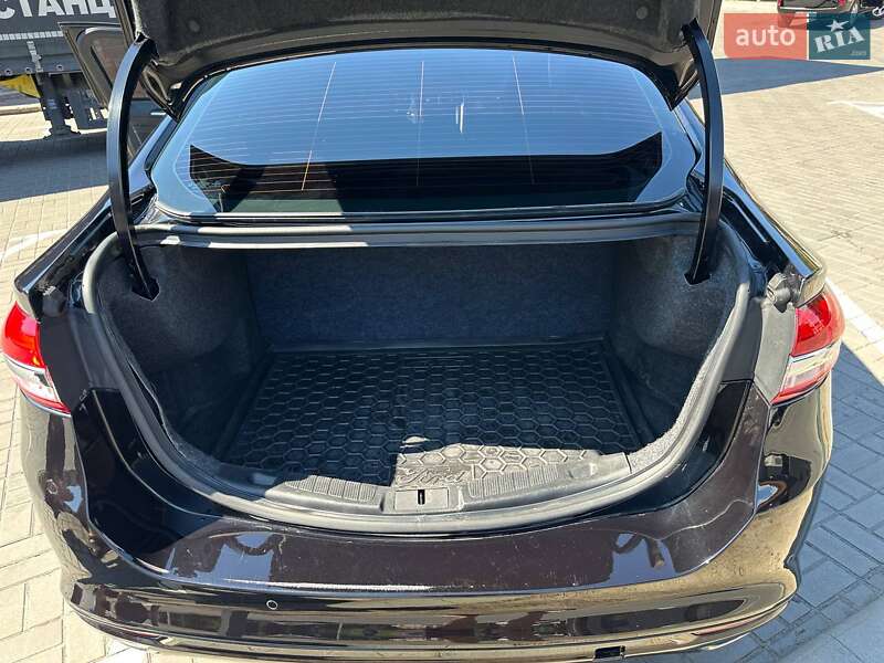 Седан Ford Fusion 2018 в Каменском