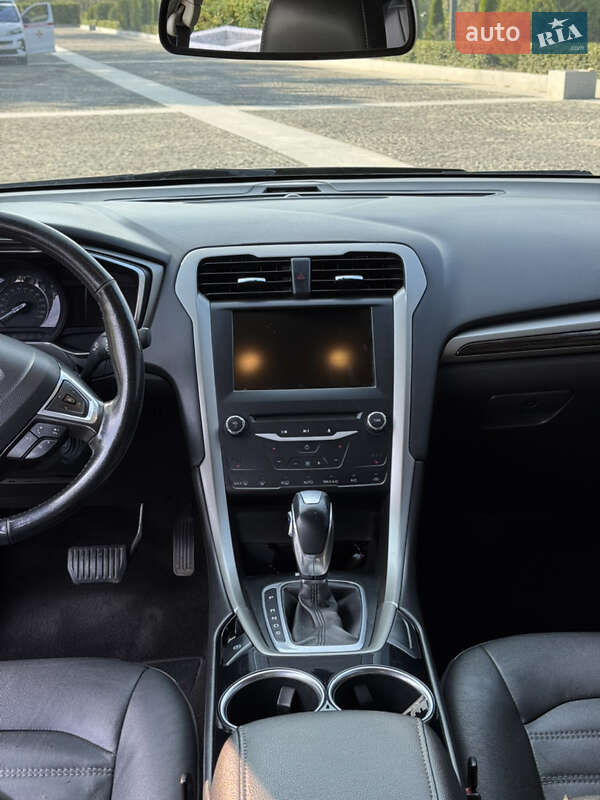 Седан Ford Fusion 2013 в Днепре