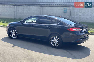 Седан Ford Fusion 2017 в 