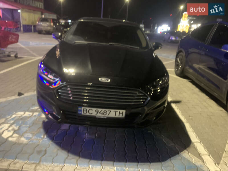 Седан Ford Fusion 2014 в Львове