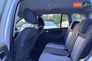 Хэтчбек Ford Fusion 2008 в 