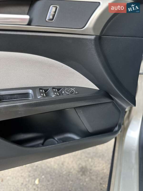 Седан Ford Fusion 2017 в Львові фото 27 Седан Ford Fusion 2017 в Львові