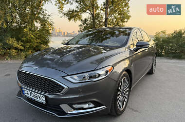 Седан Ford Fusion 2016 в 