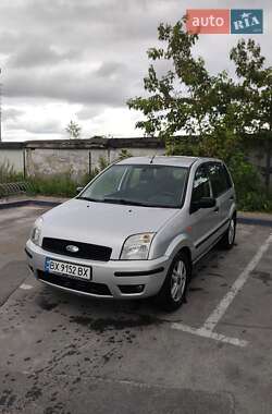 Хетчбек Ford Fusion 2004 в 