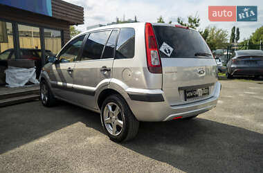 Хэтчбек Ford Fusion 2009 в 