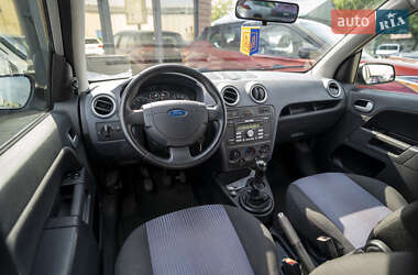 Хэтчбек Ford Fusion 2009 в 