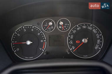 Хэтчбек Ford Fusion 2009 в 