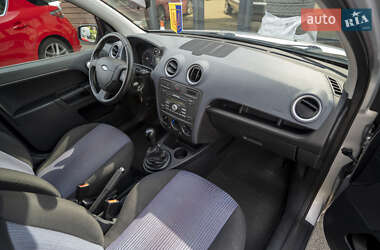Хэтчбек Ford Fusion 2009 в 