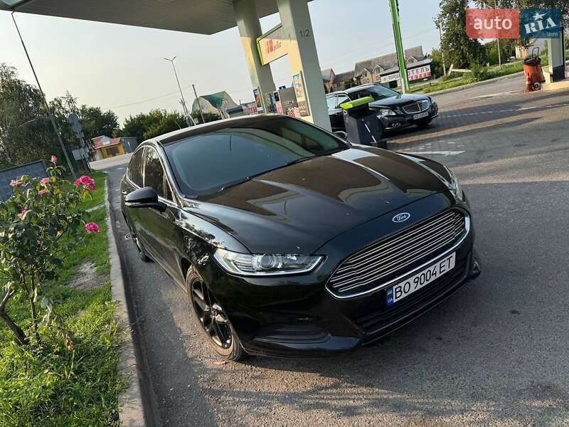 Седан Ford Fusion 2015 в Тернополе
