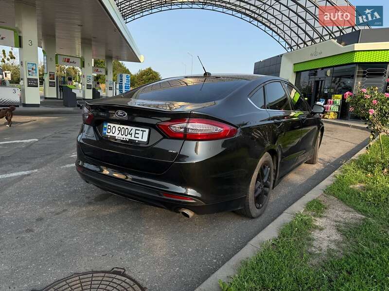 Седан Ford Fusion 2015 в Тернополе