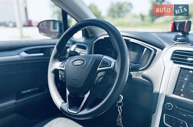 Седан Ford Fusion 2015 в Харкові