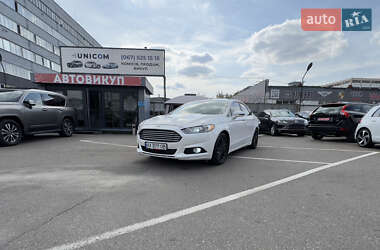 Седан Ford Fusion 2013 в 