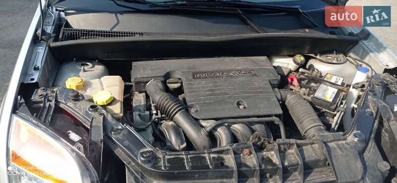 Хэтчбек Ford Fusion 2009 в Виннице