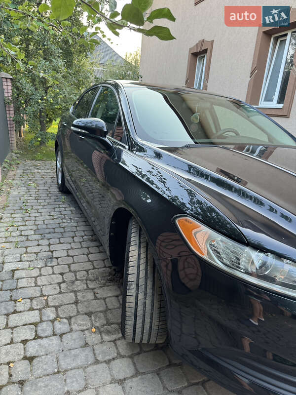 Седан Ford Fusion 2014 в Коломиї