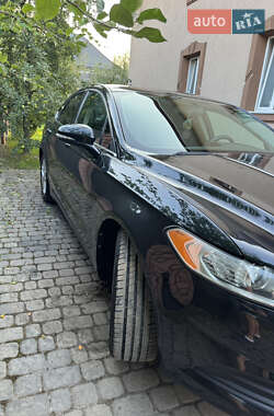 Седан Ford Fusion 2014 в 