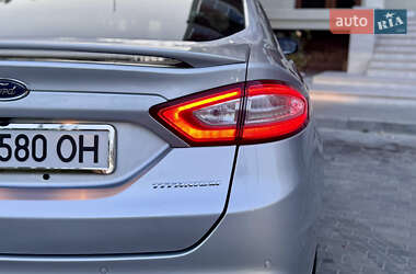 Седан Ford Fusion 2014 в 