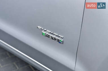 Седан Ford Fusion 2014 в 