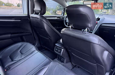 Седан Ford Fusion 2014 в 