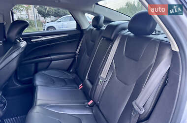 Седан Ford Fusion 2014 в 