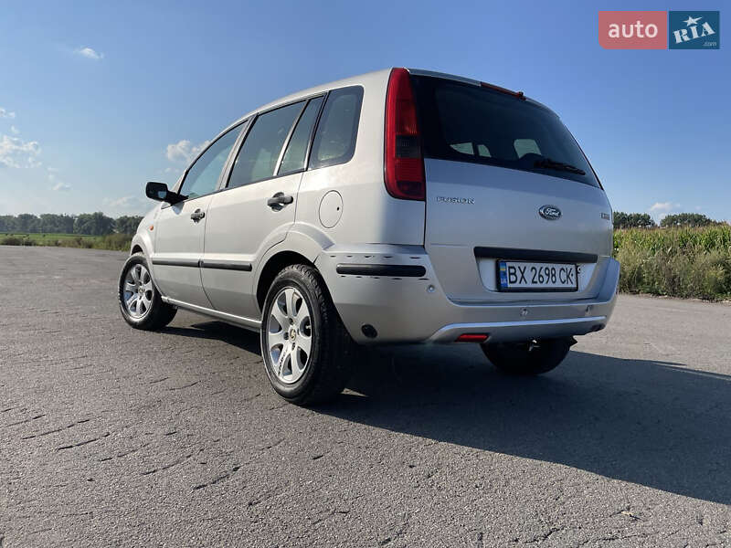 Хэтчбек Ford Fusion 2005 в Шепетовке