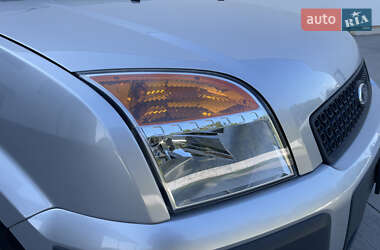 Хэтчбек Ford Fusion 2010 в 