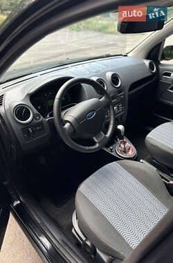 Хэтчбек Ford Fusion 2007 в 